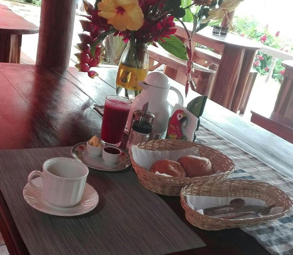 Hostal Tena Naui Экстерьер фото