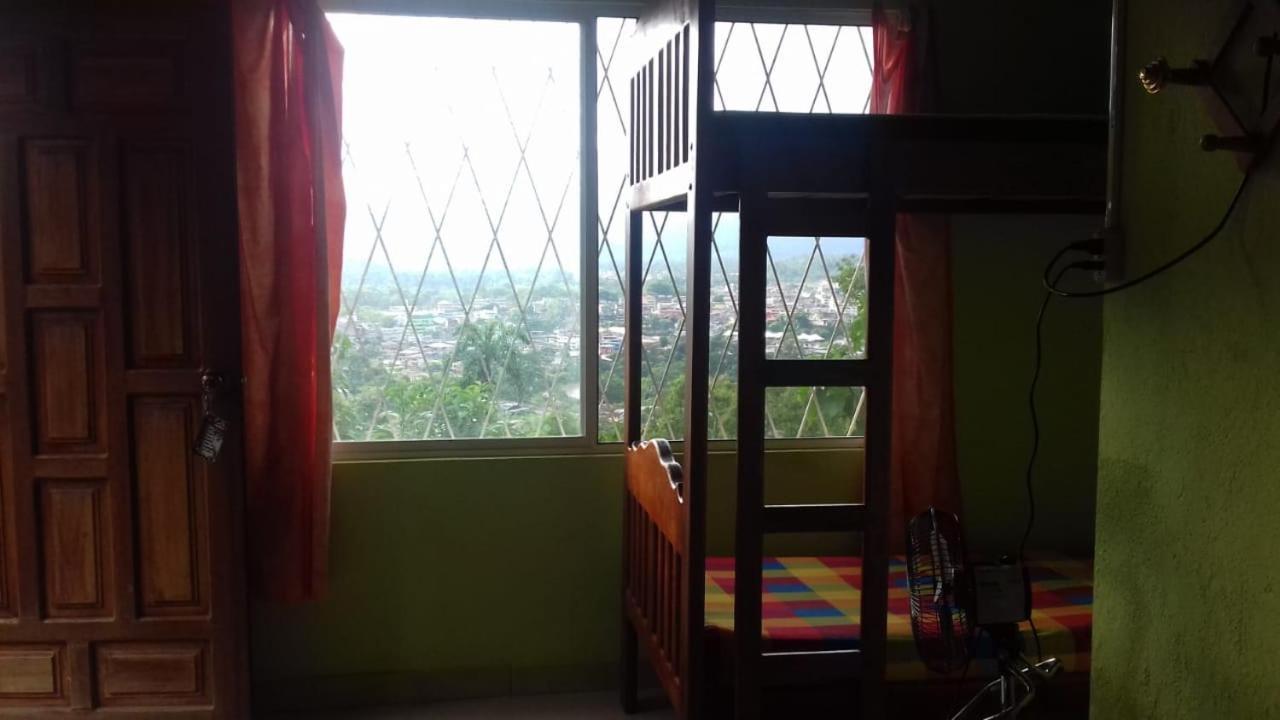 Hostal Tena Naui Экстерьер фото