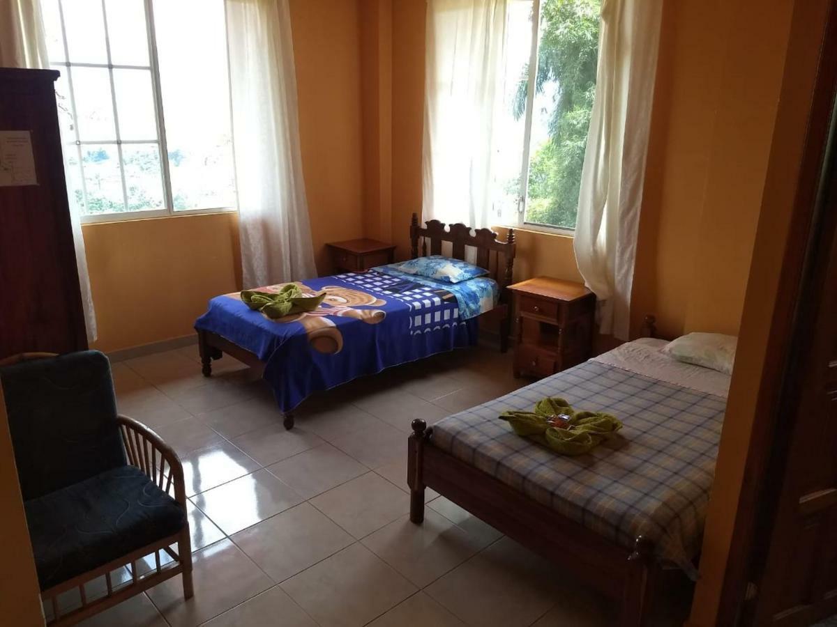 Hostal Tena Naui Экстерьер фото